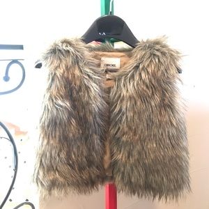 Girls faux fur vest size small